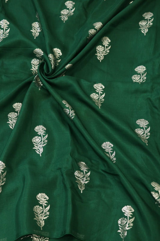 Jacquard Roses Woven Russian Silk Fabric