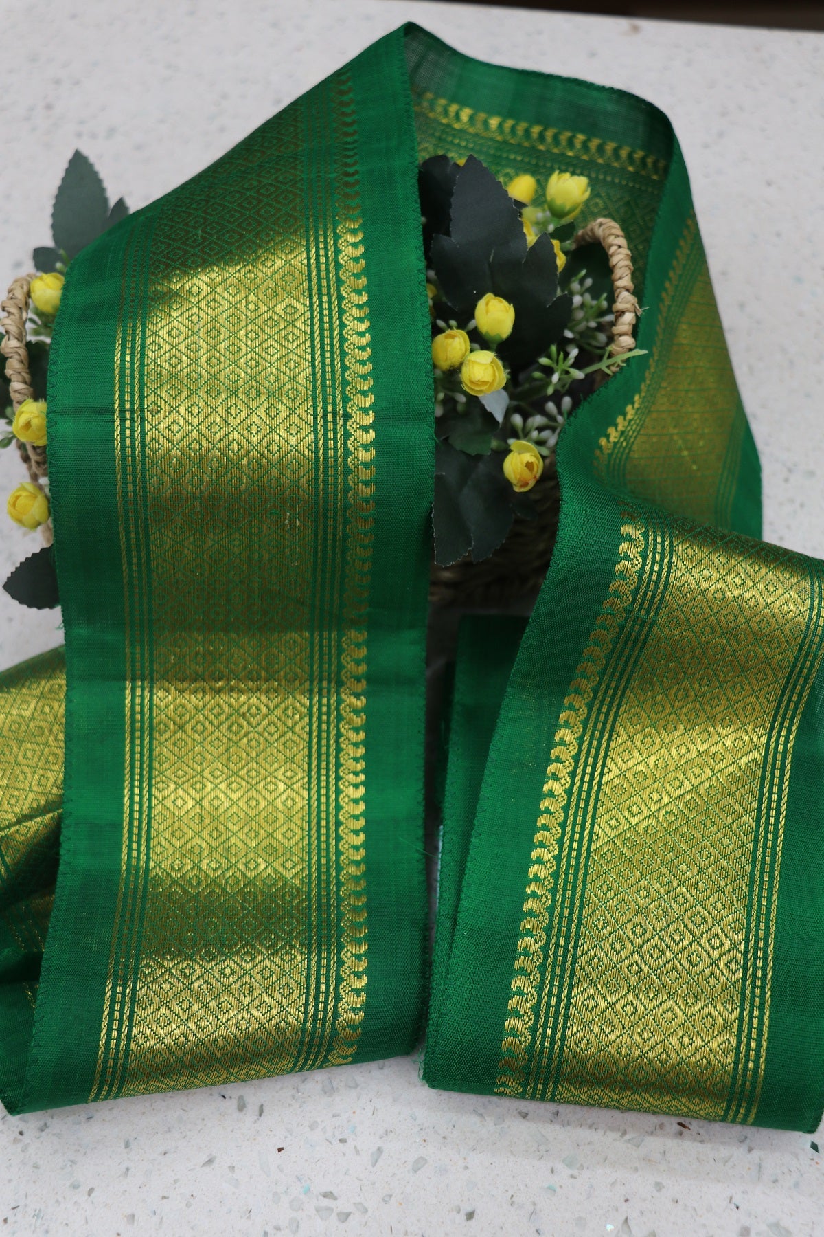 4 Inches Pure Kanchi Border/Lace In Diamond & Mango Woven Pattern