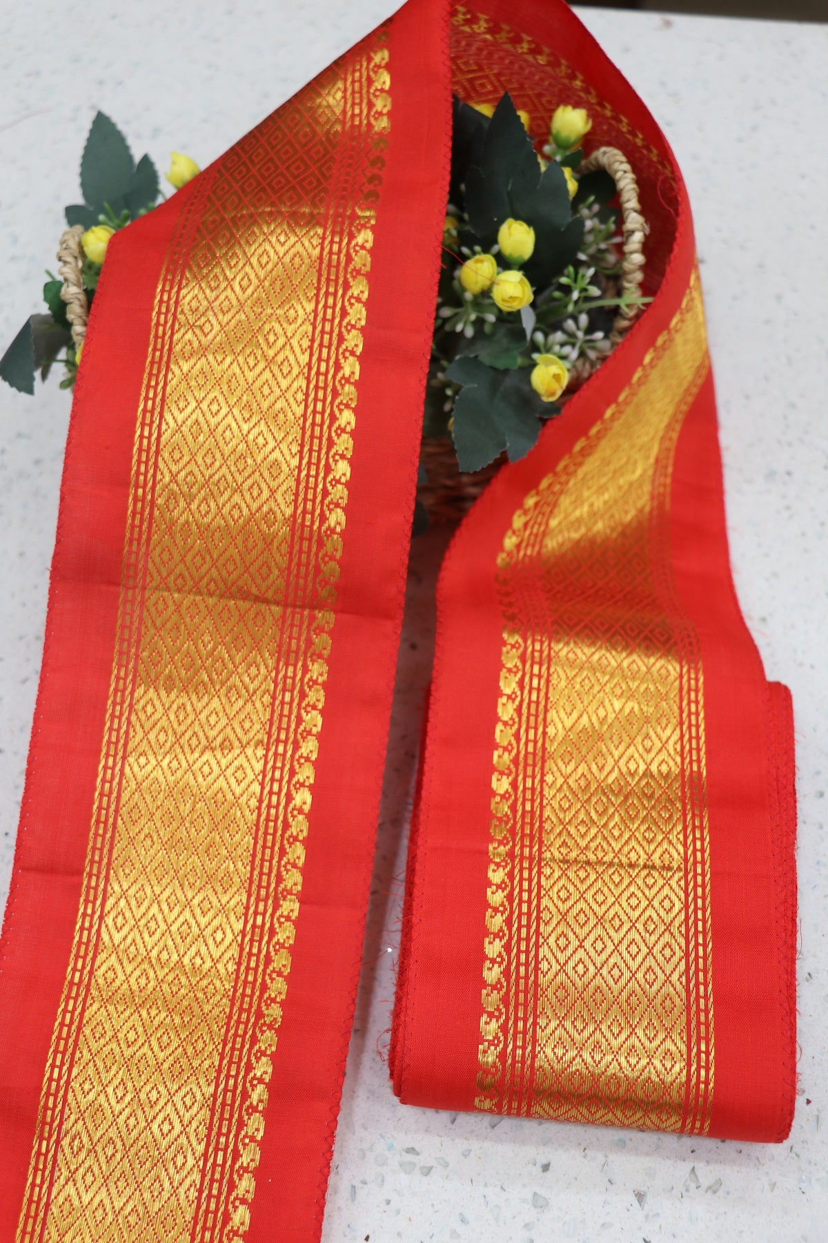 4 Inches Pure Kanchi Border/Lace In Diamond & Mango Woven Pattern