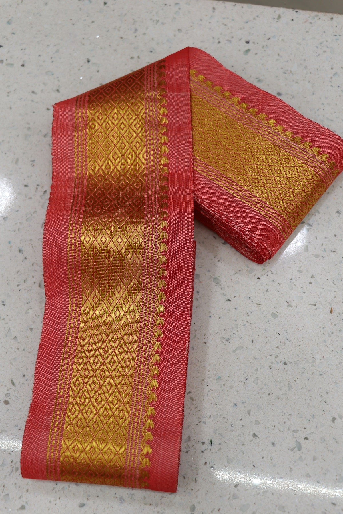 4 Inches Pure Kanchi Border/Lace In Diamond & Mango Woven Pattern