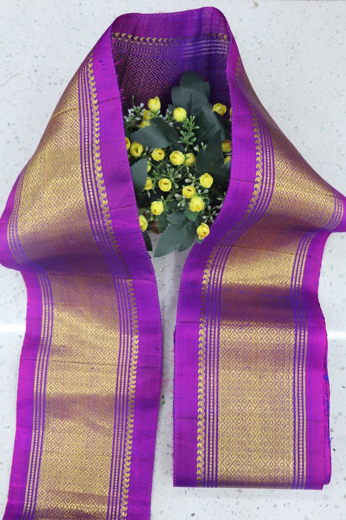 6 inches Pure Kanchi Border/Lace In Diamond & Mango Woven Pattern