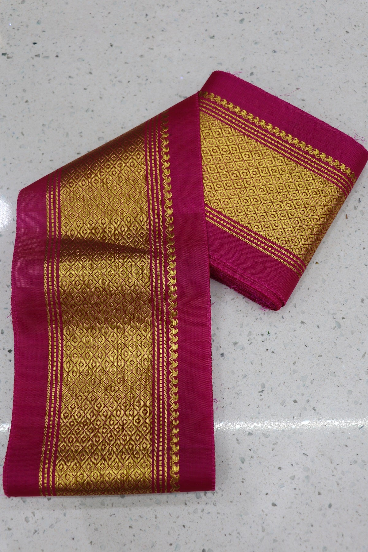 6 inches Pure Kanchi Border/Lace In Diamond & Mango Woven Pattern