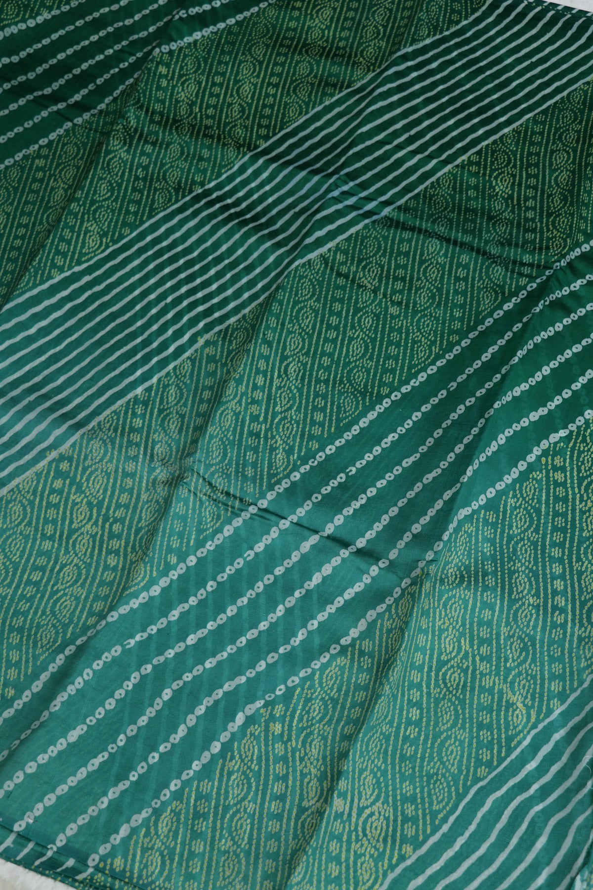 Pure Tussar Bandhani Leheriya & Paisley Printed fabric