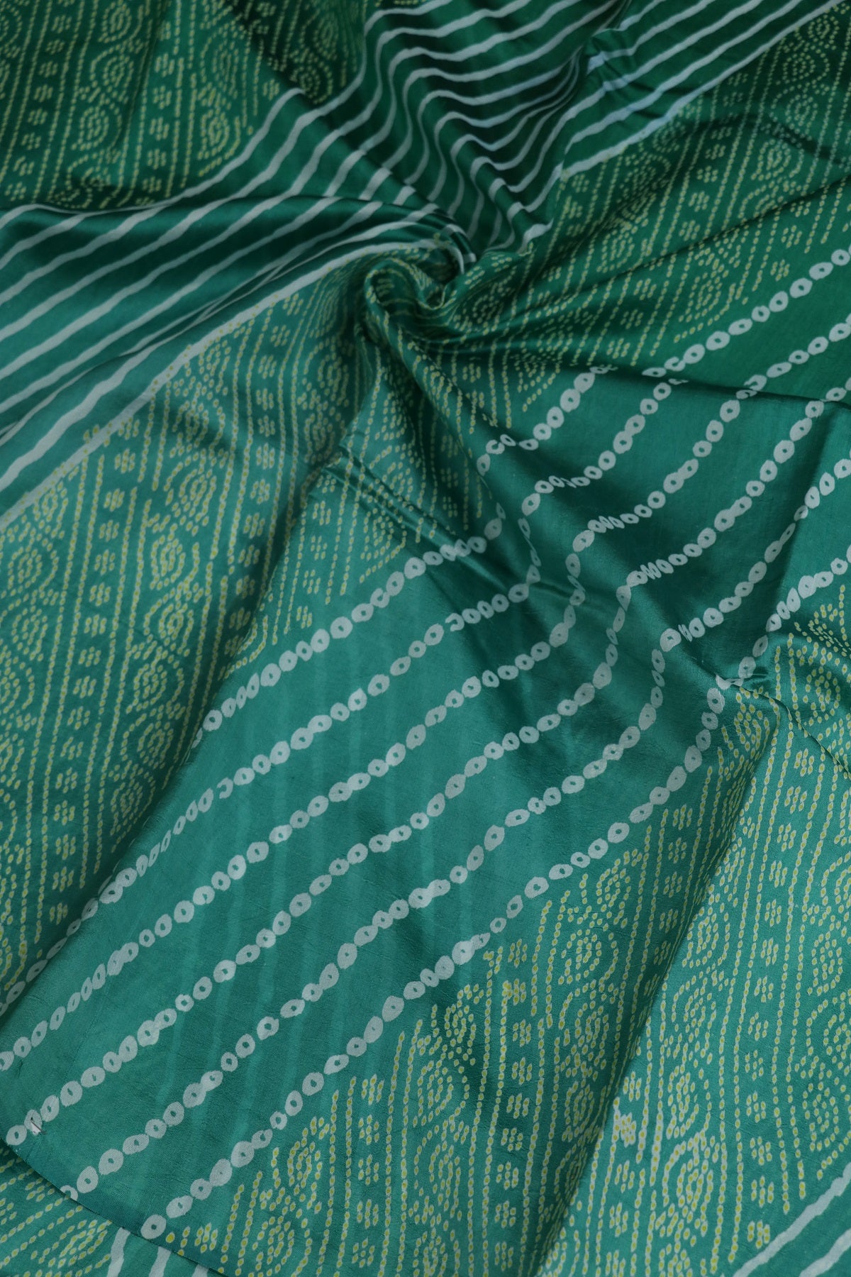 Pure Tussar Bandhani Leheriya & Paisley Printed fabric