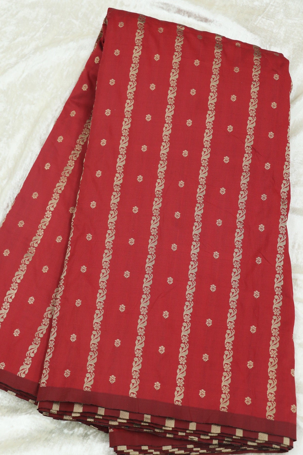 Banaras Floral Butties & Vertical Gold Zari Woven Fabric