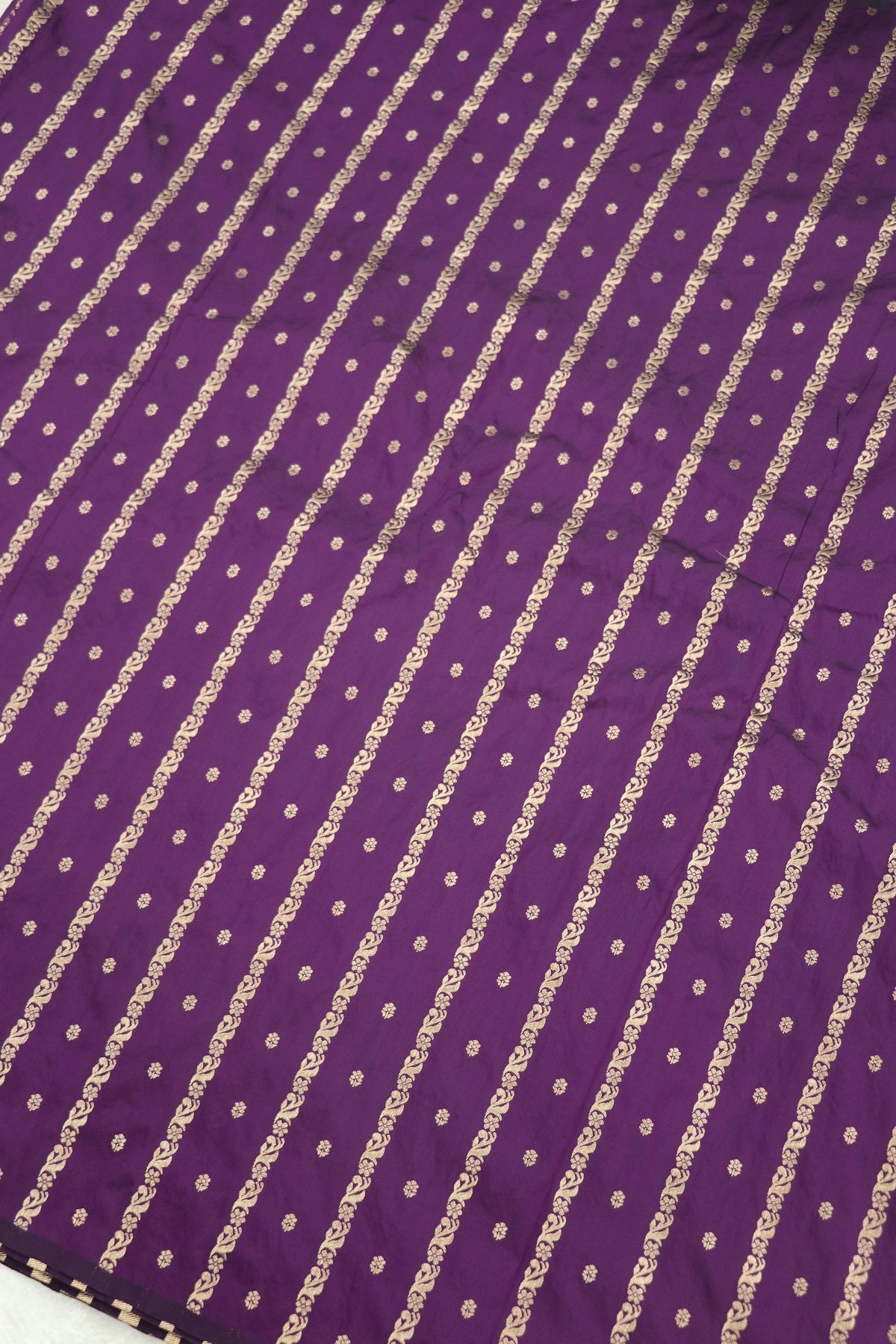 Banaras Floral Butties & Vertical Gold Zari Woven Fabric