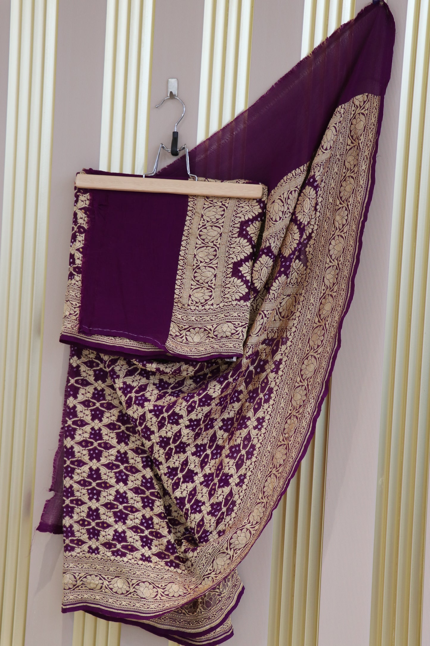 Pure bandhani banarasi brocade weaved gorgette dupattas
