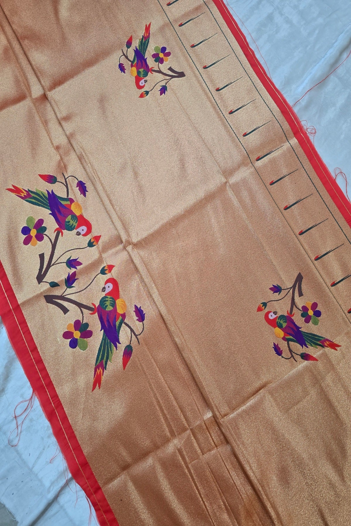 Parrot Floral Bunch Paithani Woven With Single Muniya Border Blouse Fabric (1 Mtr Cut)