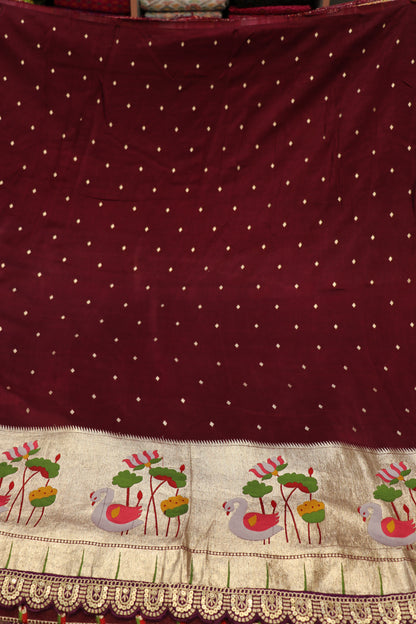 Russian Silk Woven With Pithani Border And Scalop Cutwork Dorie Lace Fabric.