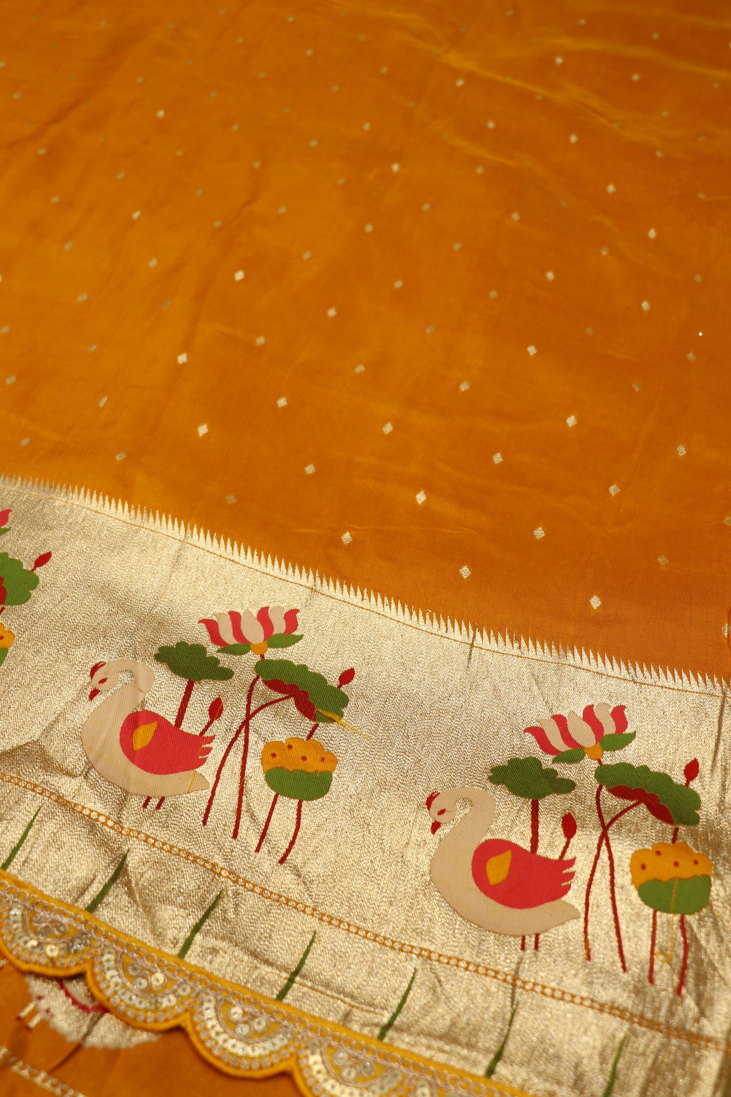 Russian Silk Woven With Pithani Border And Scalop Cutwork Dorie Lace Fabric.