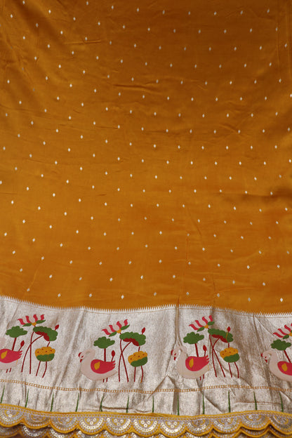 Russian Silk Woven With Pithani Border And Scalop Cutwork Dorie Lace Fabric.