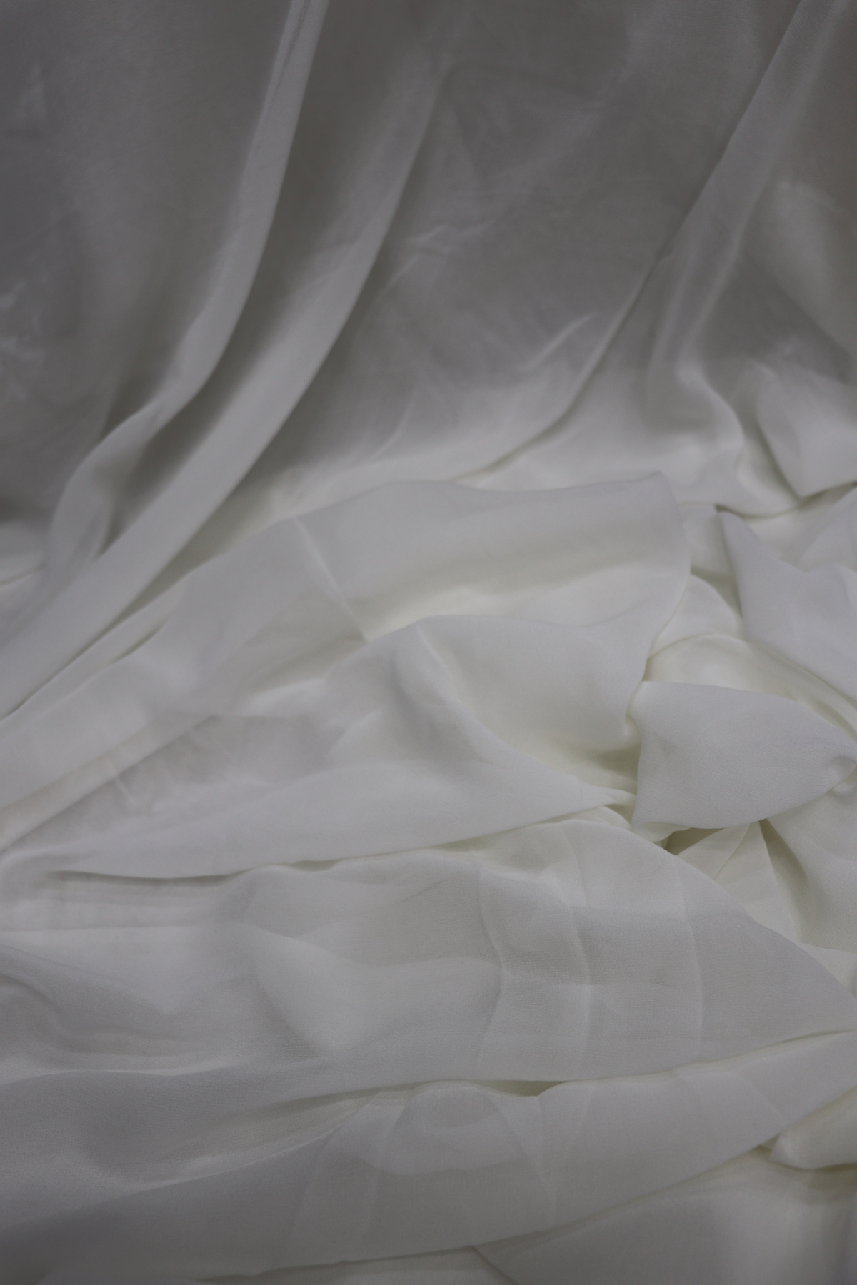 60 Gms Pure Georgette White Dyeable Fabric