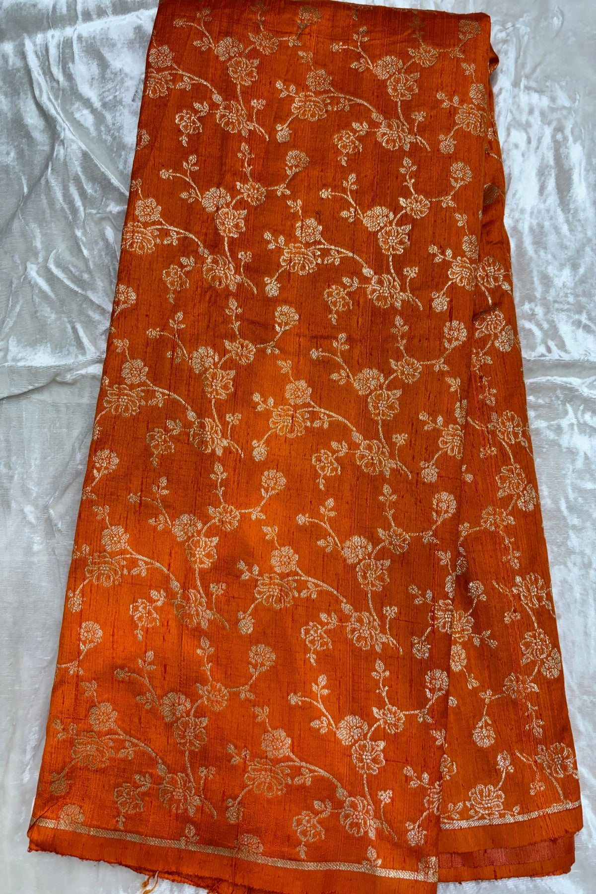 Bell Floral Jaal Banarasi Gold Zari Woven Pure Rawsilk Fabric