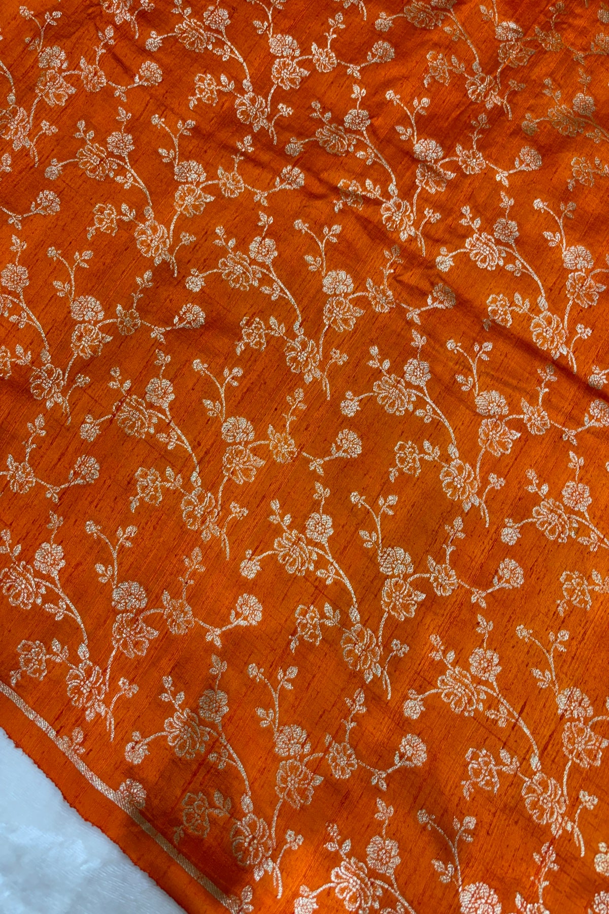 Bell Floral Jaal Banarasi Gold Zari Woven Pure Rawsilk Fabric