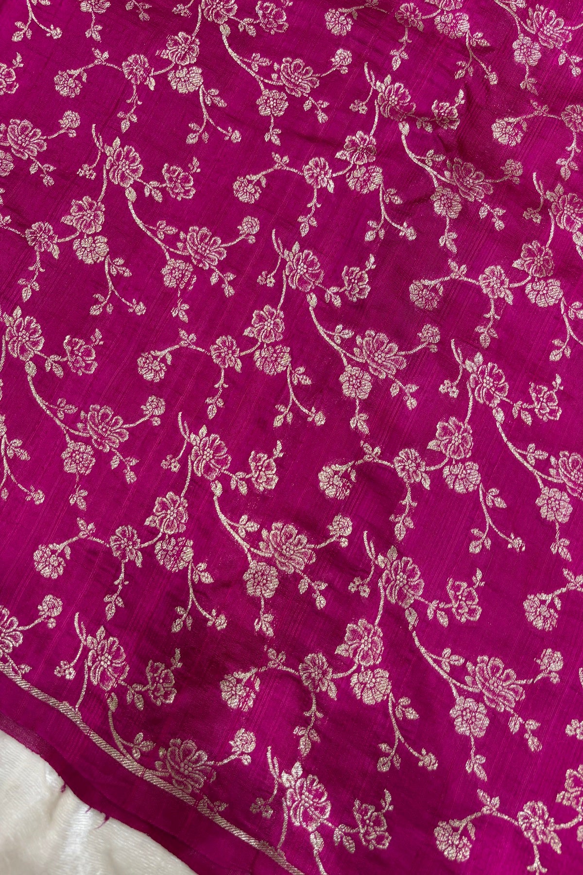 Bell Floral Jaal Banarasi Gold Zari Woven Pure Rawsilk Fabric