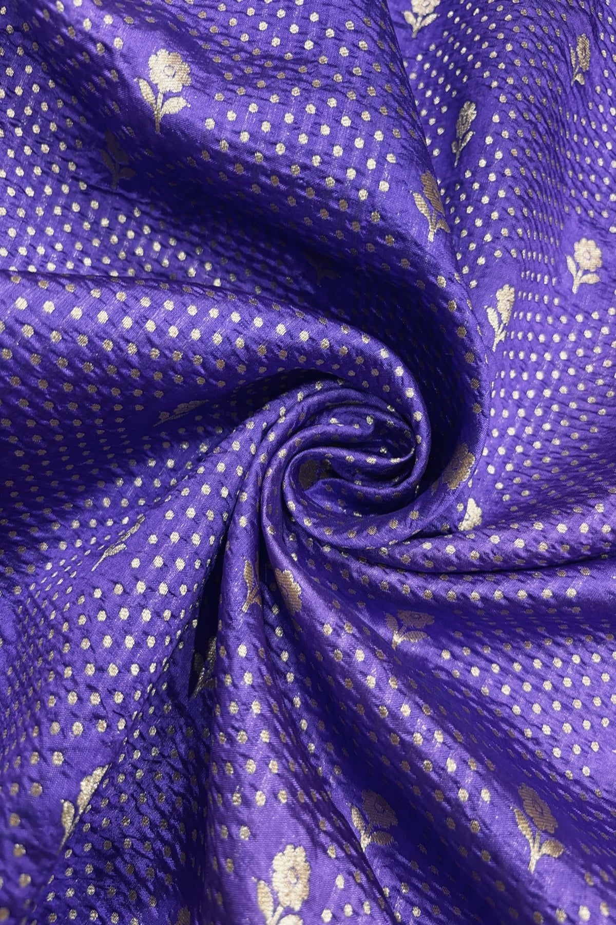 Floral Springs With Miniature Zari Woven Pure Banaras Silk Fabric