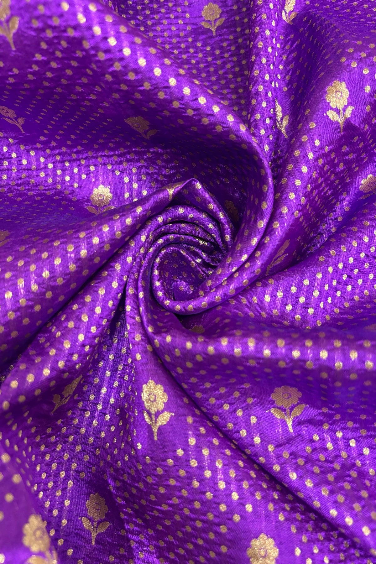 Floral Springs With Miniature Zari Woven Pure Banaras Silk Fabric