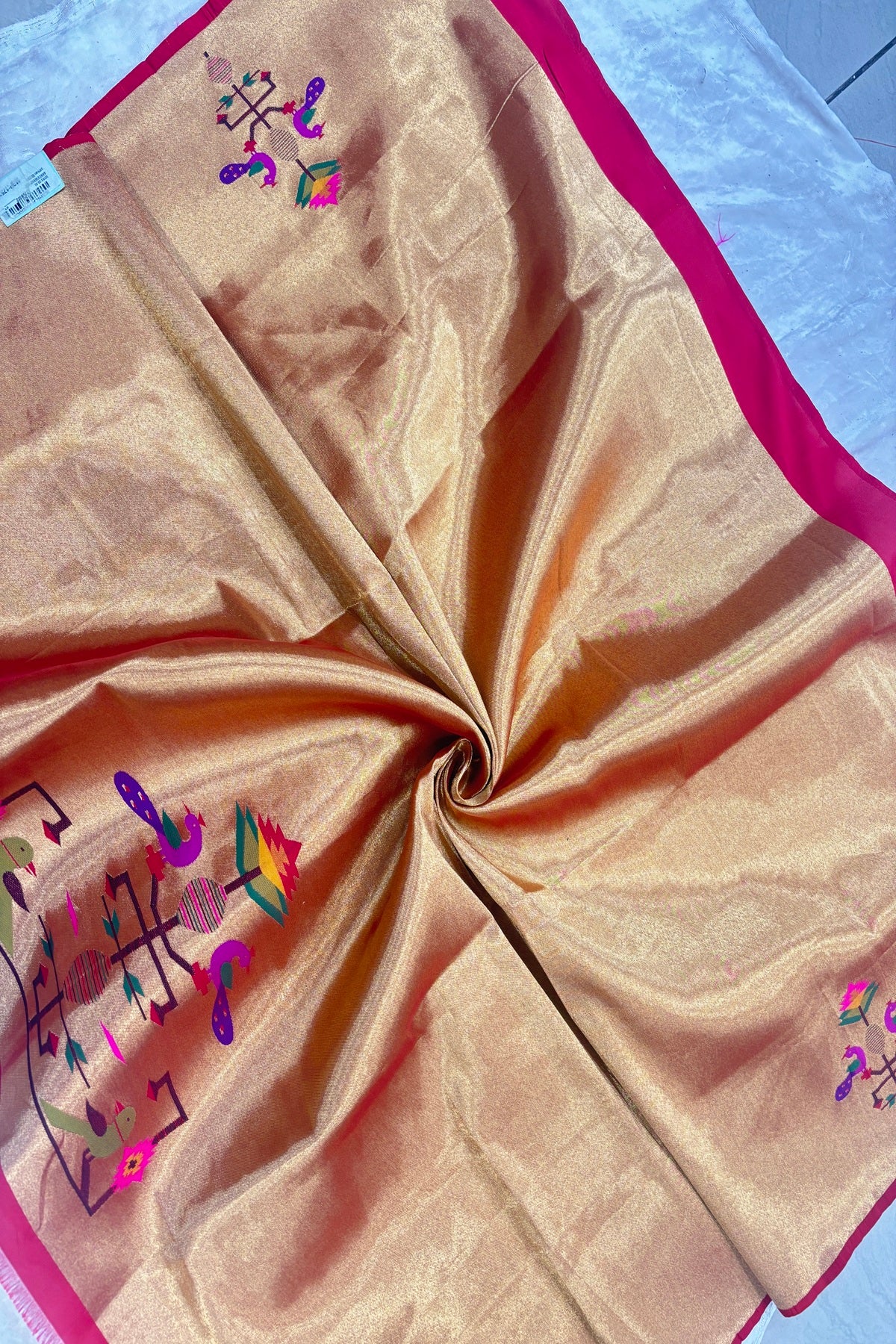 Traditional Mor Poppat Floral Bunch Paithani Woven Blouse Fabric (1 Mtr Cut)