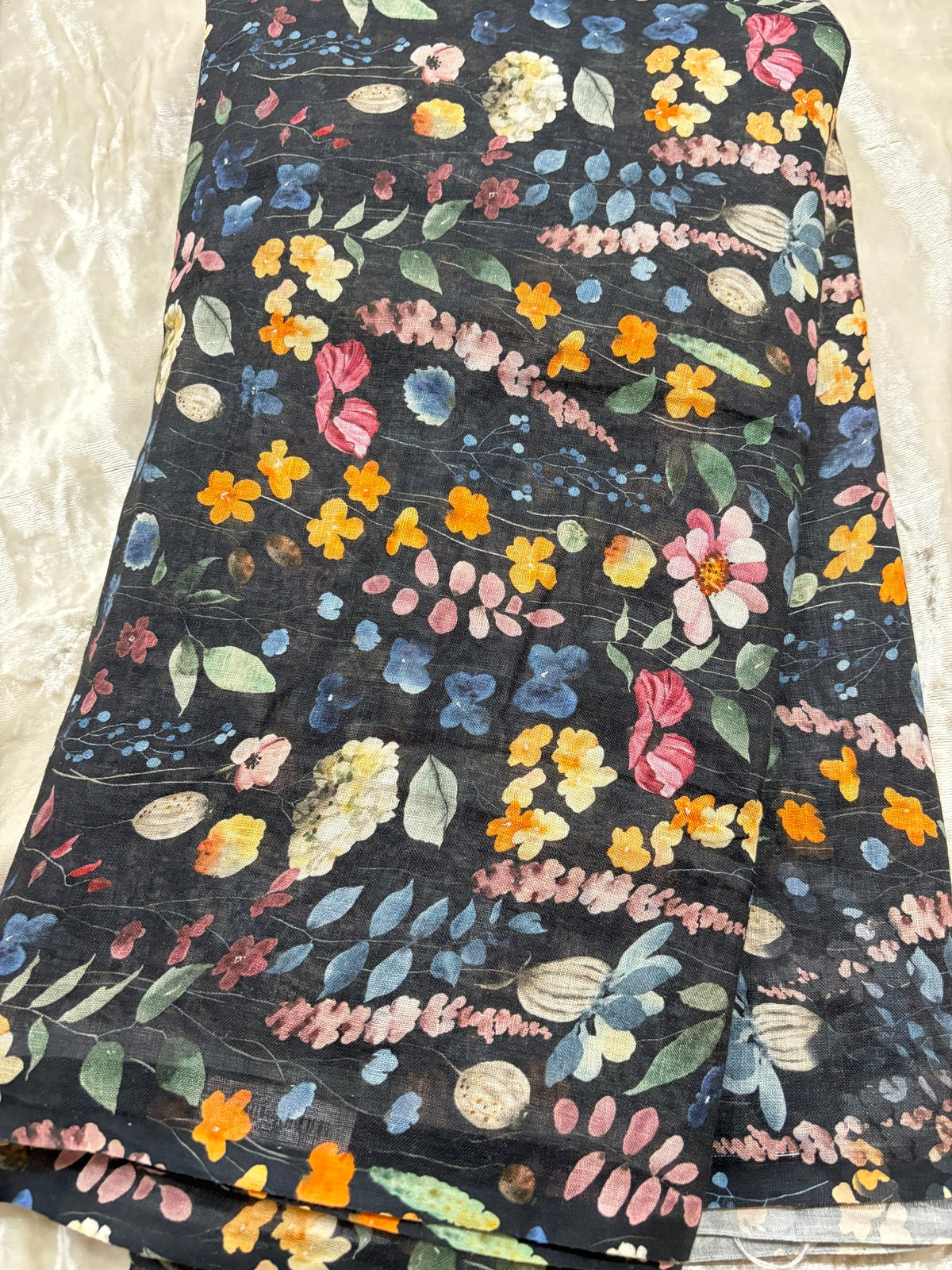 Blooming Multi Floral Printed Pure Lenin Fabric