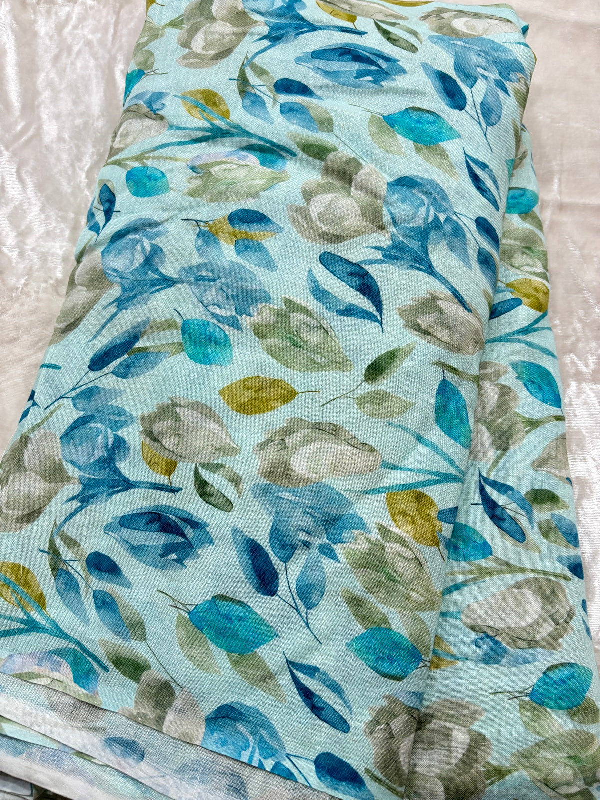 Water Color Tulip Floral Printed Pure Lenin Fabric