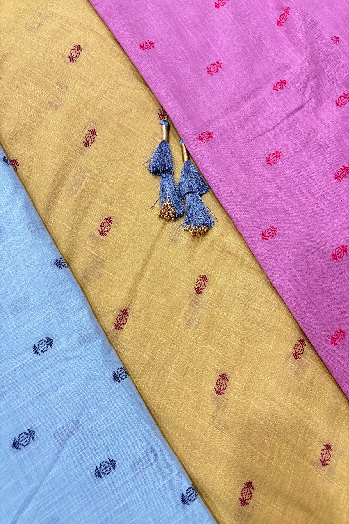 Jhamdani Motifs Thread Woven Pure Cotton Fabric