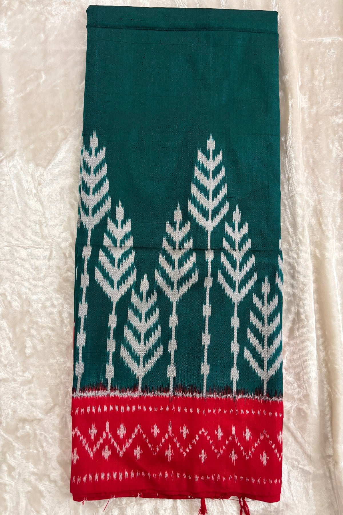 Rama Green Chevron Tree Motif With Red Border Handwoven Pure Silk Ikkat Dupatta