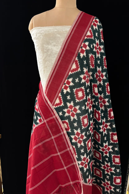 Bottle Green With Red Plain Bordered Geometric Pattern Teliyarumal Double Ikkat Dupatta