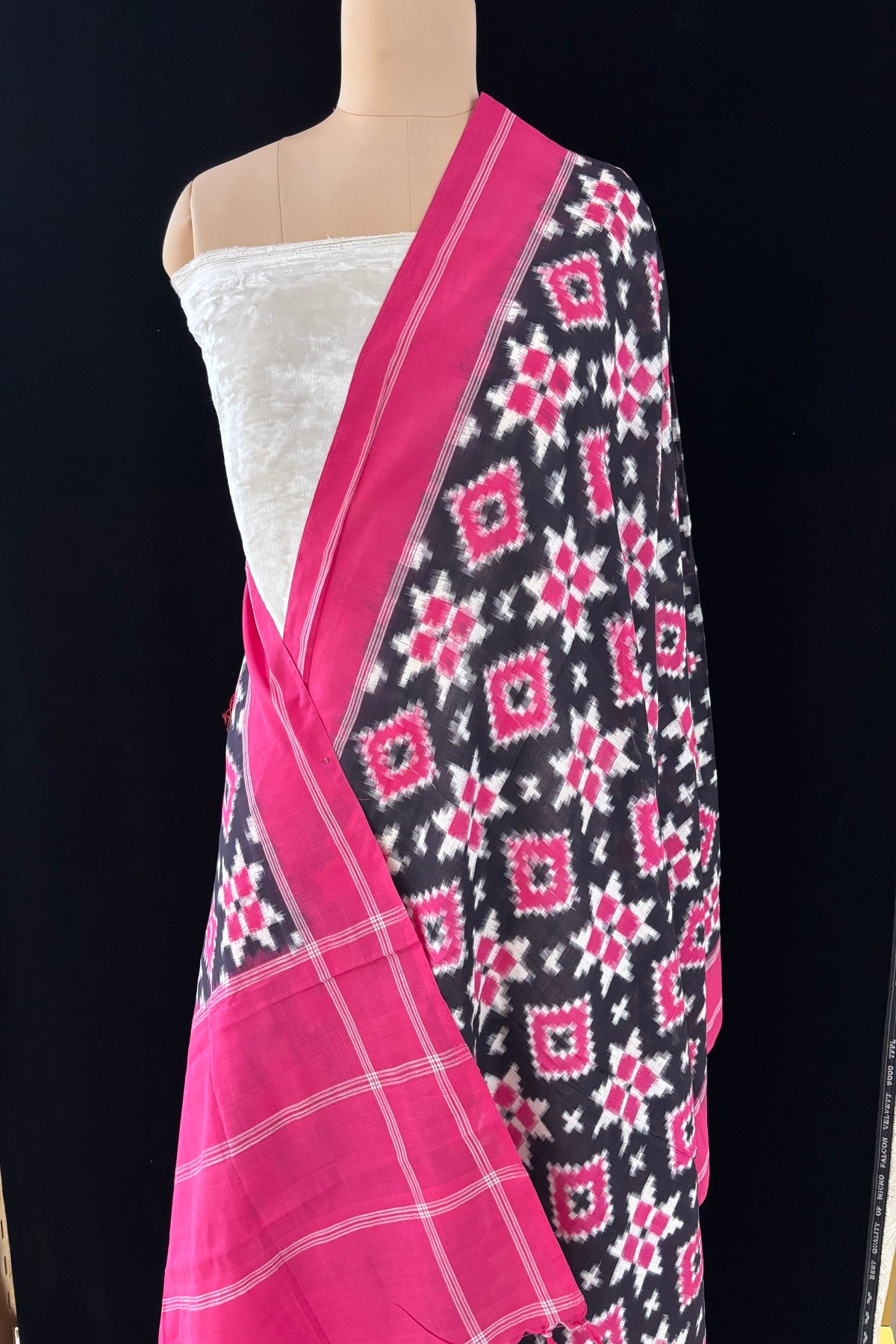 Black With Pink Plain Bordered Geometric Pattern Teliyarumal Double Ikkat Dupatta