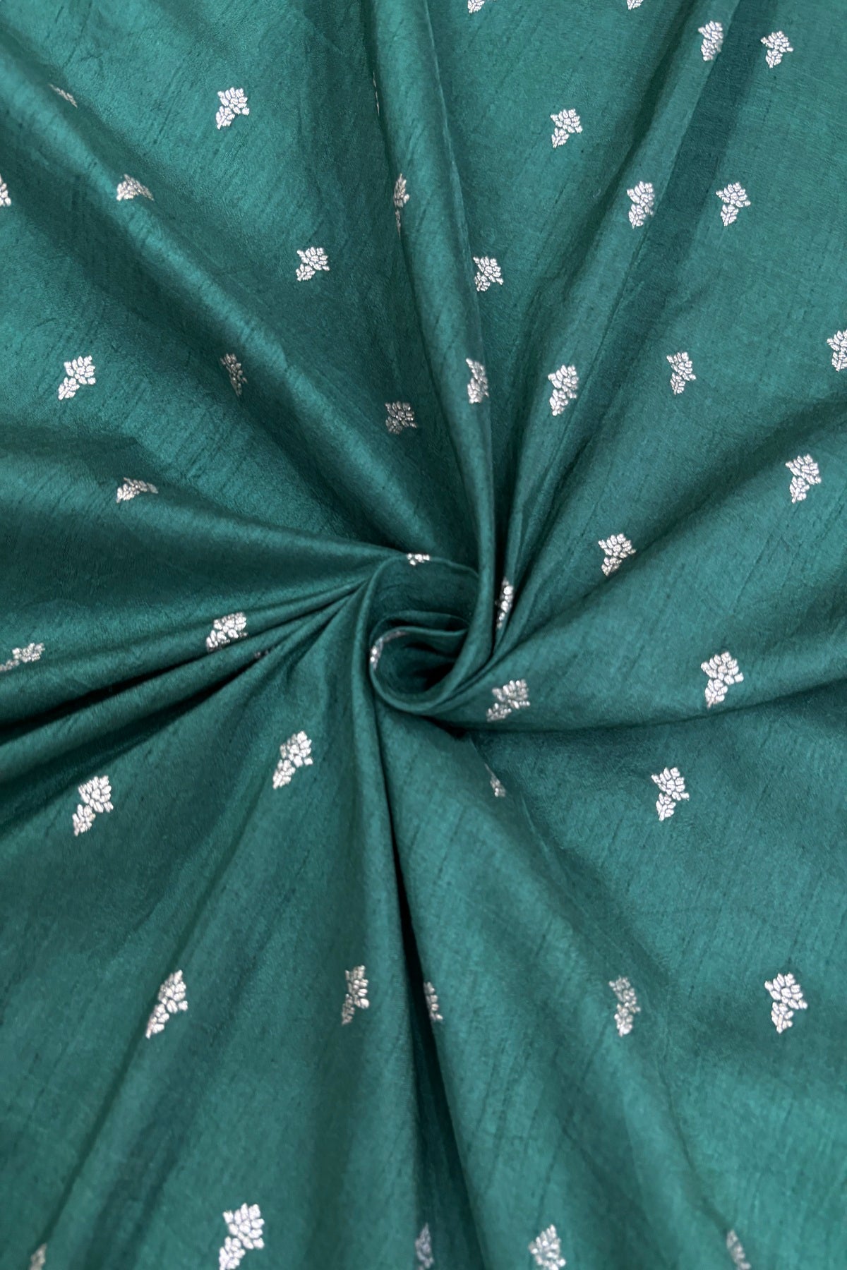 Matgold Zari Woven Floral Motif Semi Falling Rawsilk Fabric