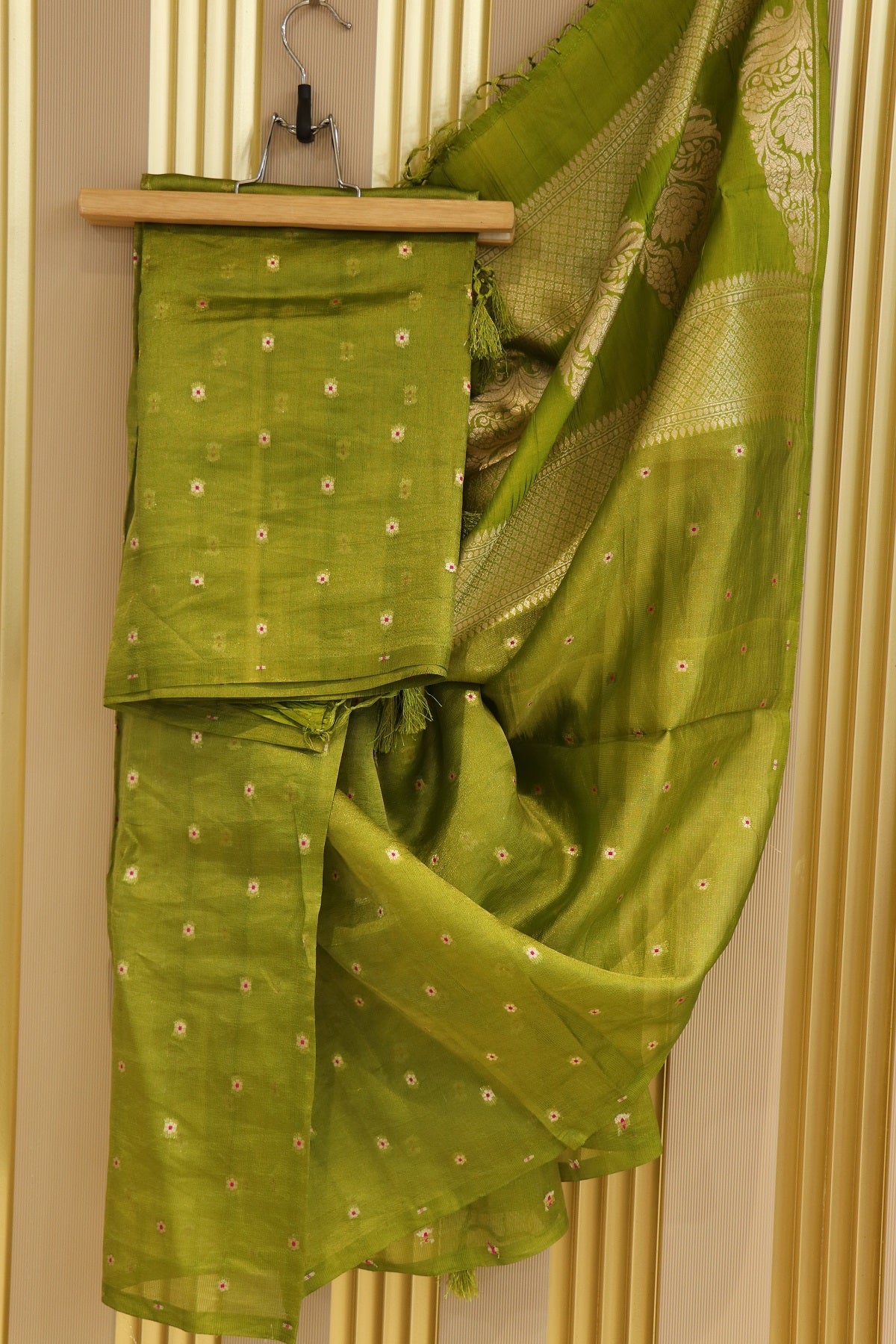 Pure Silk Zari Line Banarasi Meena Butti Dupatta