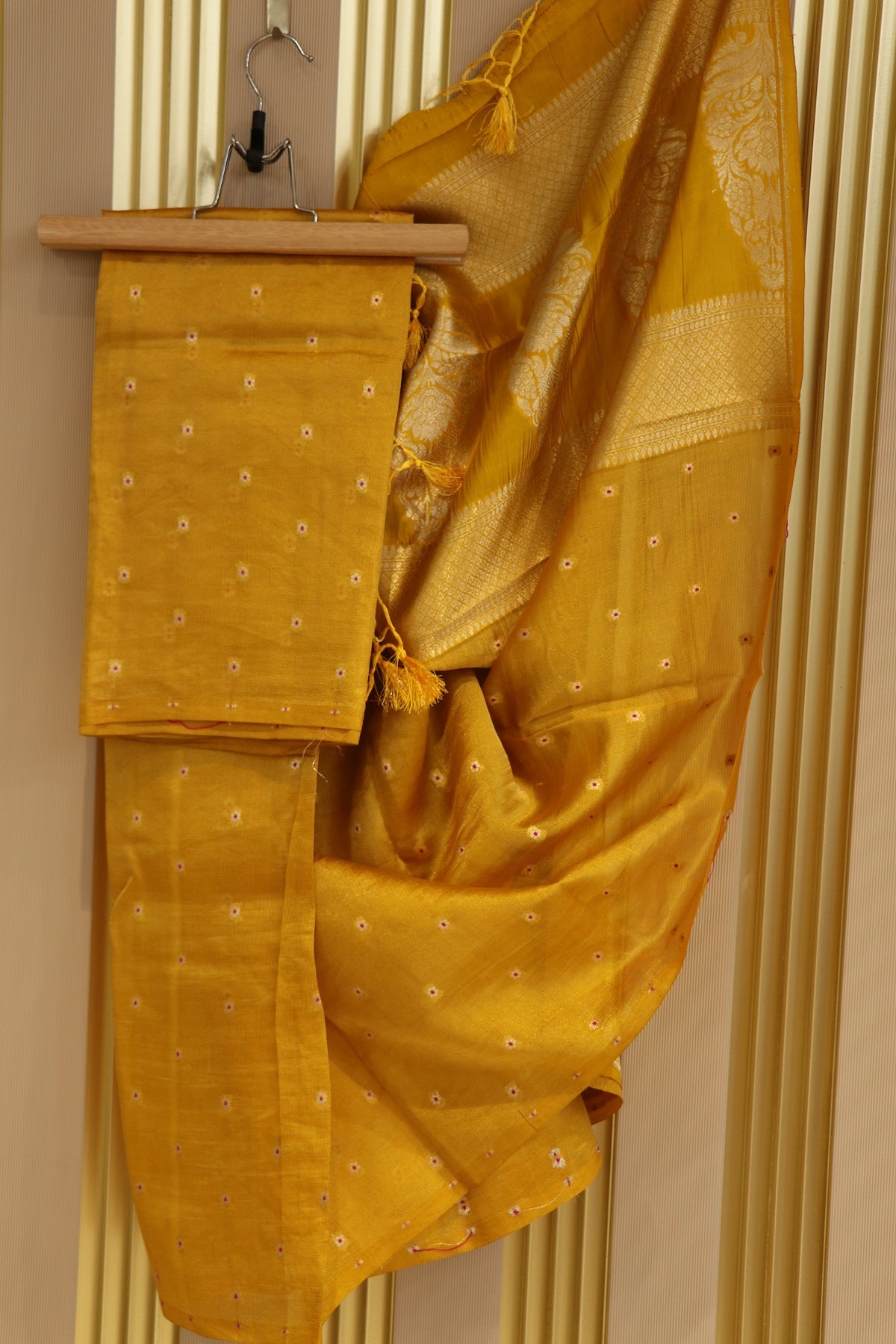 Pure Silk Zari Line Banarasi Meena Butti Dupatta