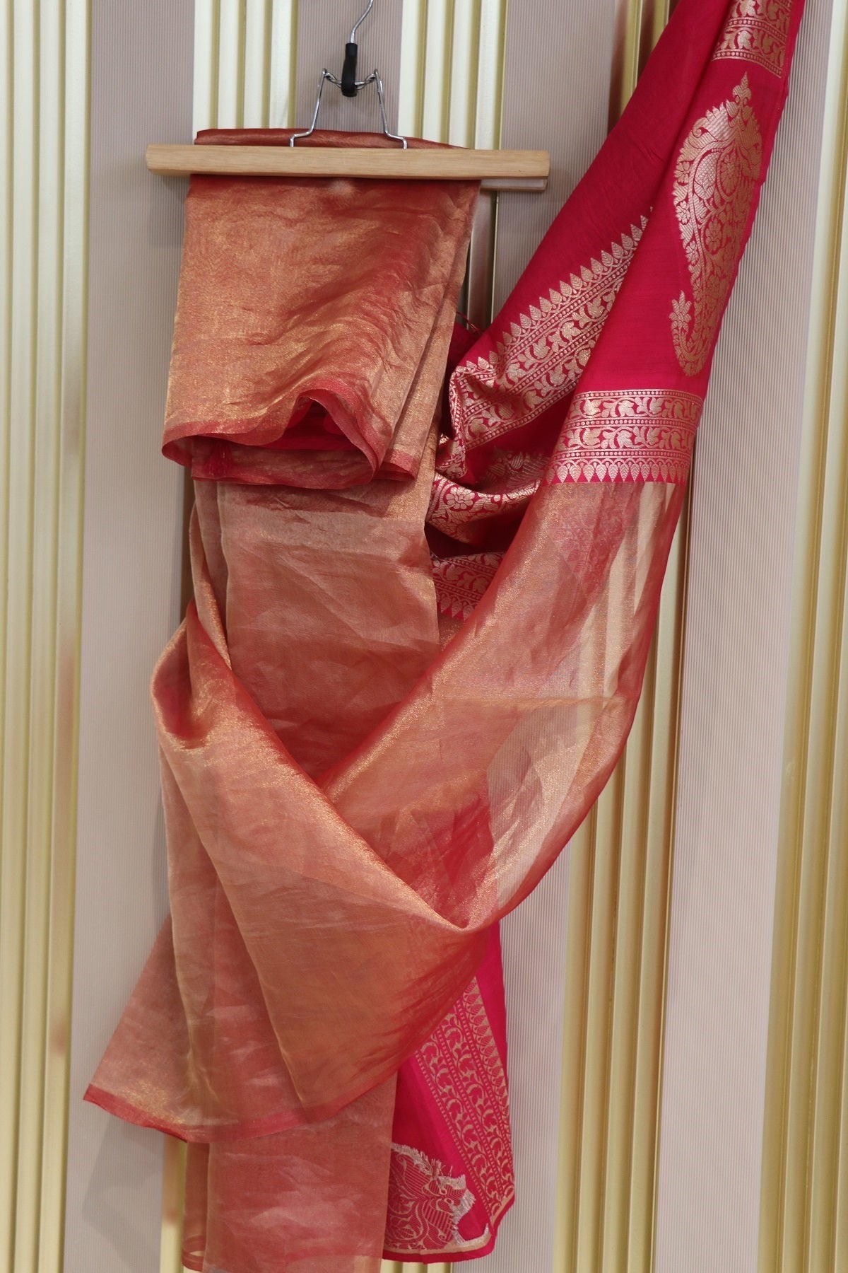 Pure Tissue Organza With Chinya Woven Pallu Banarasi Dupatta