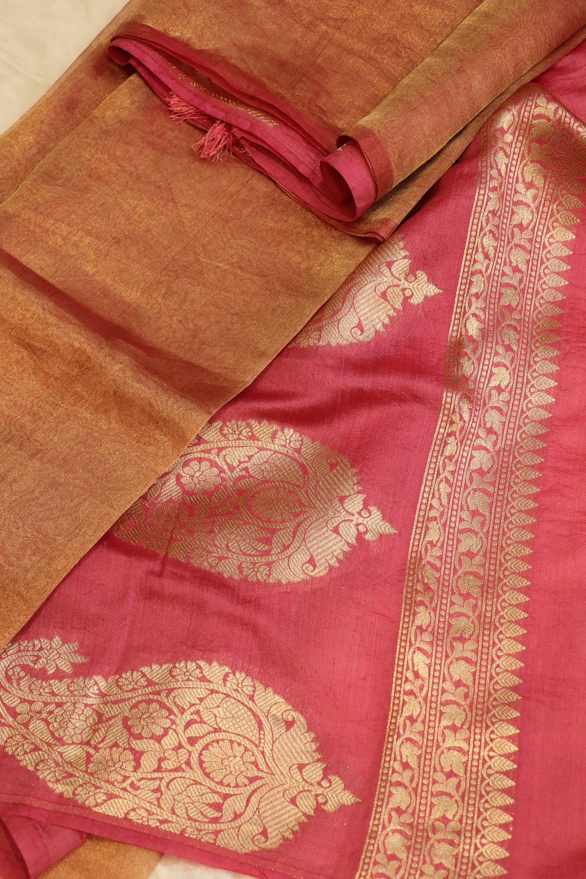 Pure Tissue Organza With Chinya Woven Pallu Banarasi Dupatta