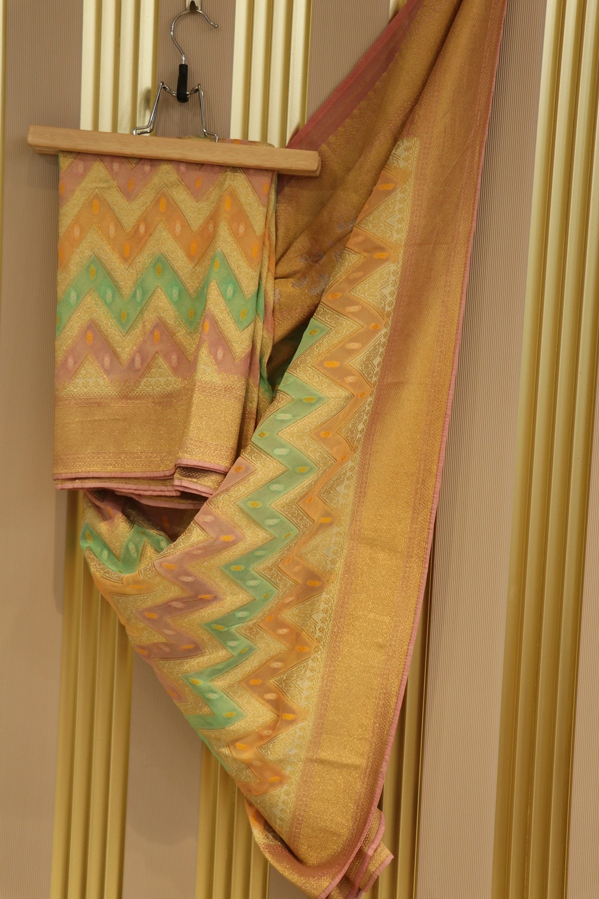 Pure Banarasi Rangkaat Dupatta With Weaves and Bandni Boond Butties