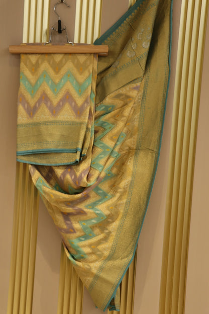 Pure Banarasi Rangkaat Dupatta With Weaves and Bandni Boond Butties