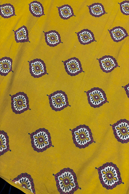 Morpeech Traditonal Motif Printed Ajrak Fabric