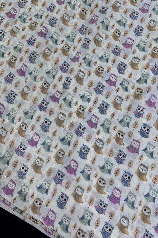 Baby Owls Of Guardian Cartoon Printed Pure Cotton Fabric