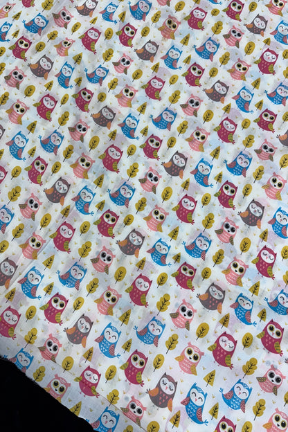 Baby Owls Of Guardian Cartoon Printed Pure Cotton Fabric