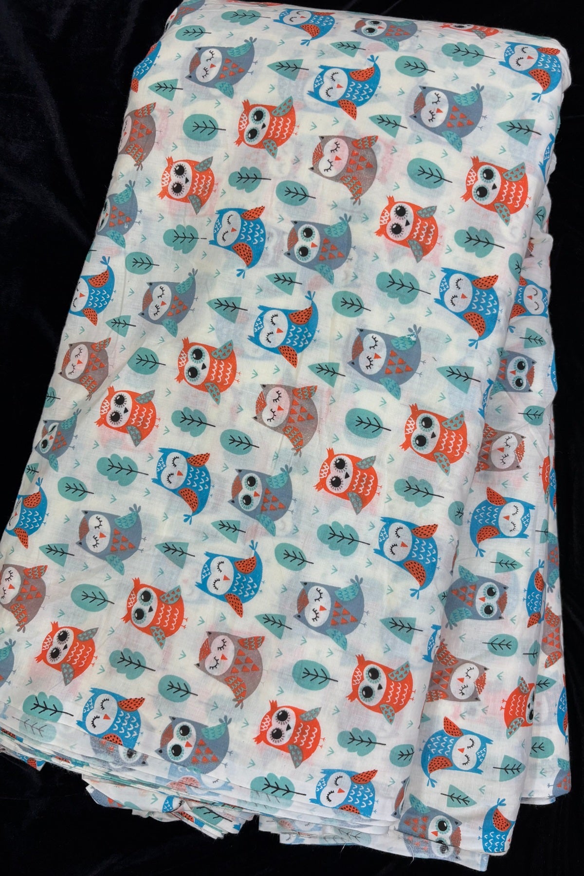Baby Owls Of Guardian Cartoon Printed Pure Cotton Fabric
