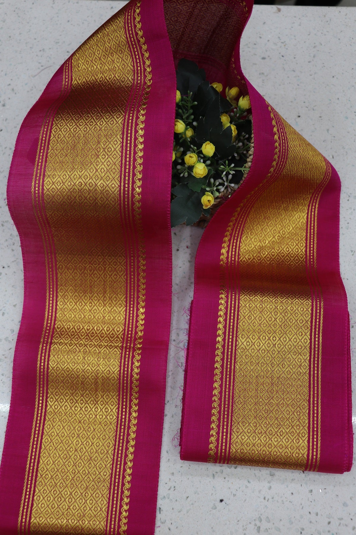 6 inches Pure Kanchi Border/Lace In Diamond & Mango Woven Pattern