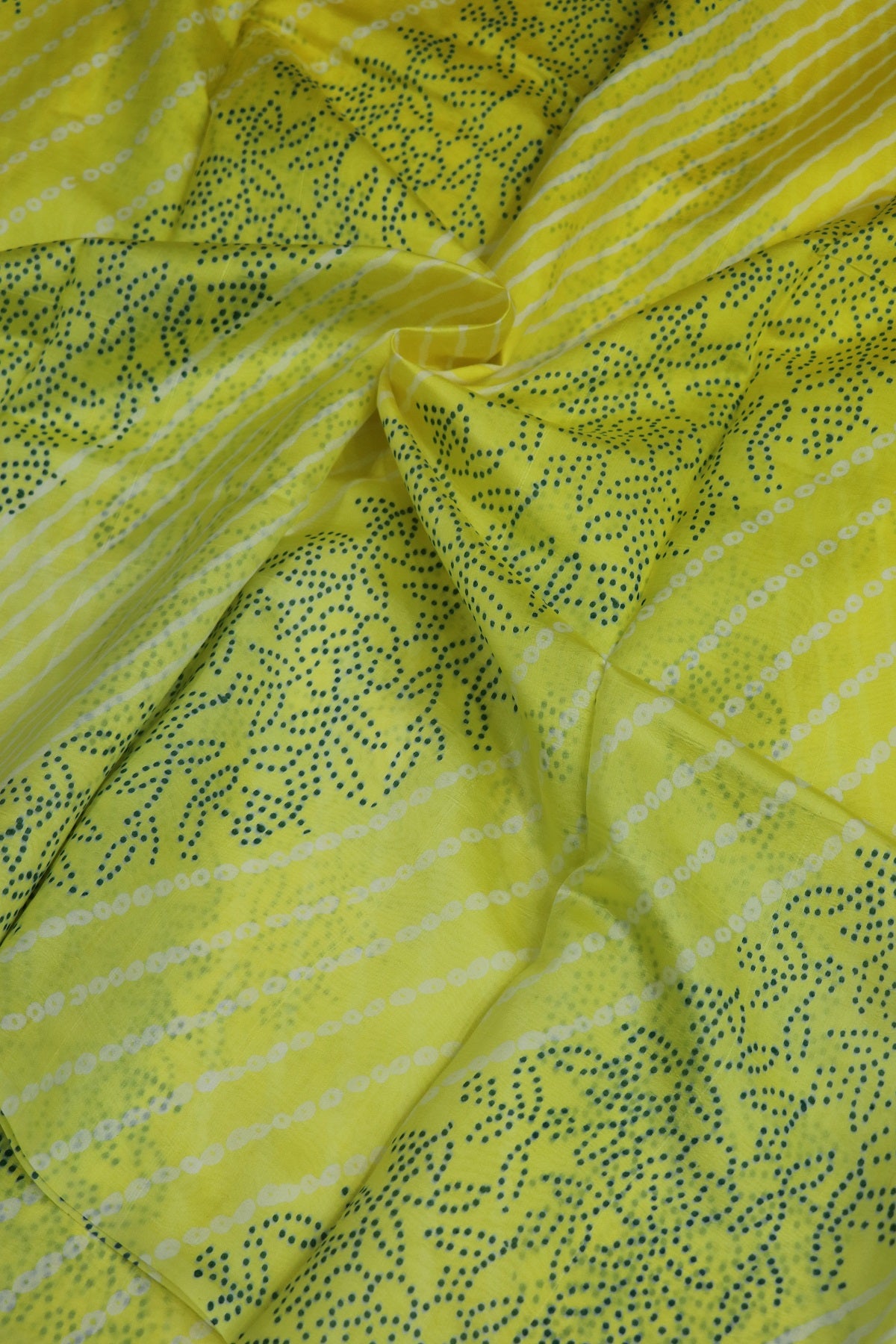 Pure Tussar Bandhani Leheriya & Leaf Printed Fabric