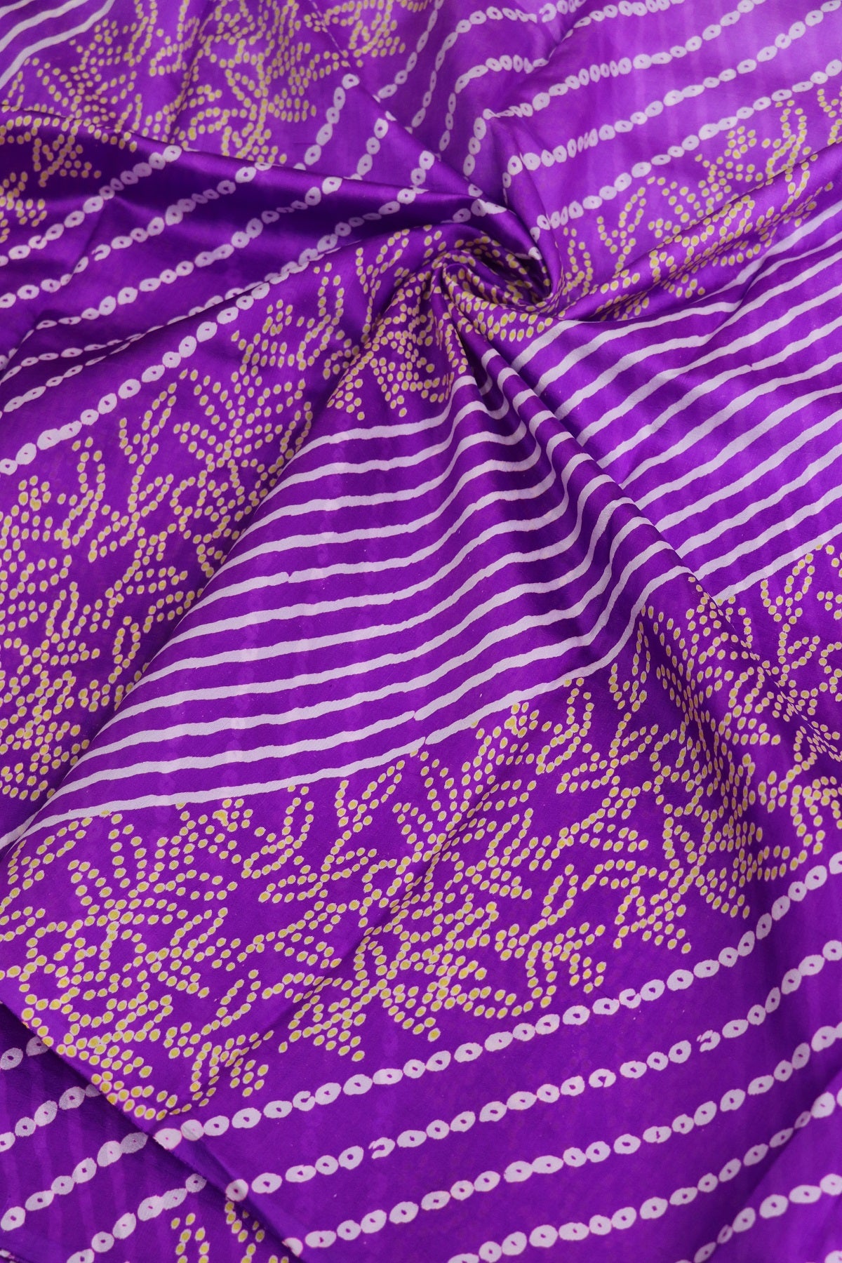 Pure Tussar Bandhani Leheriya & Leaf Printed Fabric