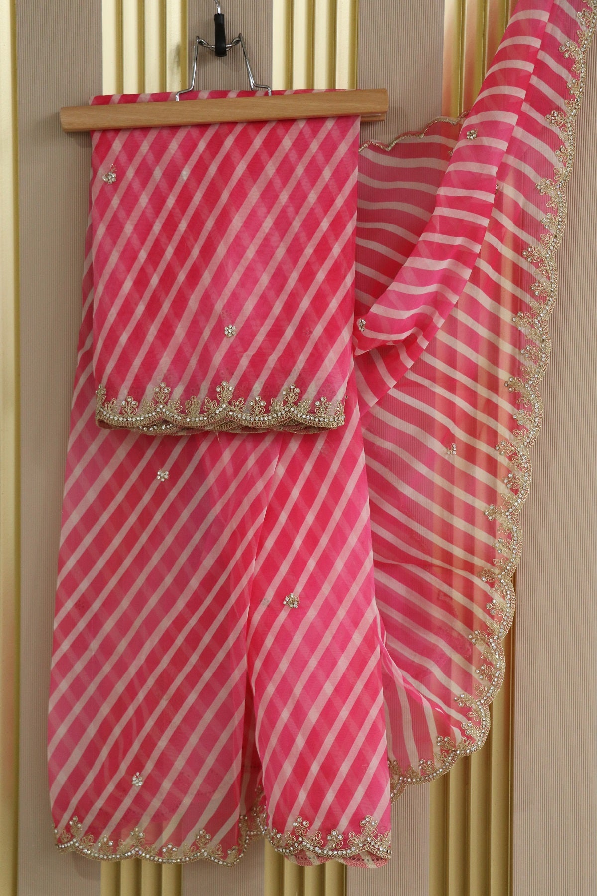 Leheriya Printed Dual Shaded Organza Scalloped Dupatta With Zari Cording & Stones