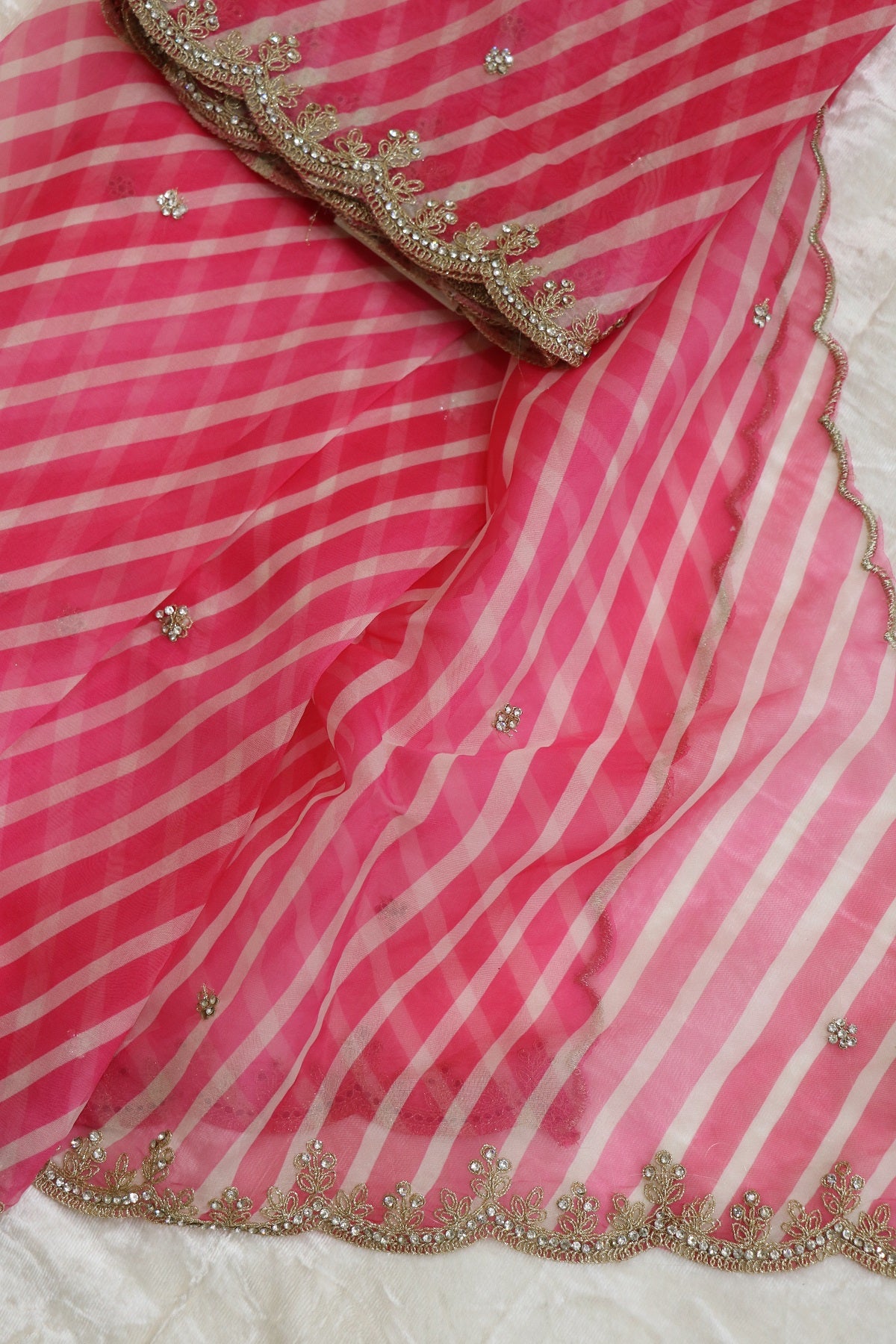 Leheriya Printed Dual Shaded Organza Scalloped Dupatta With Zari Cording & Stones