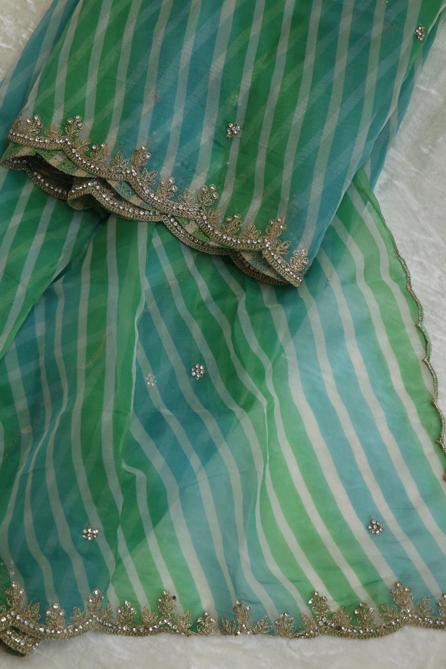 Leheriya Printed Dual Shaded Organza Scalloped Dupatta With Zari Cording & Stones