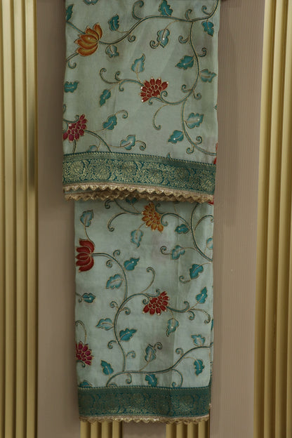 Kalamkari Printed Uppada Tissue Highlighted With Scalloped Border & Banaras Brocade Border