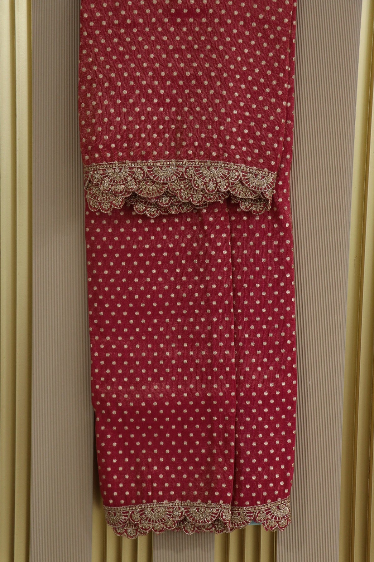 Polka Dota Woven Uppada Tissue Dupatta With Scallop Embroidery & Sequins