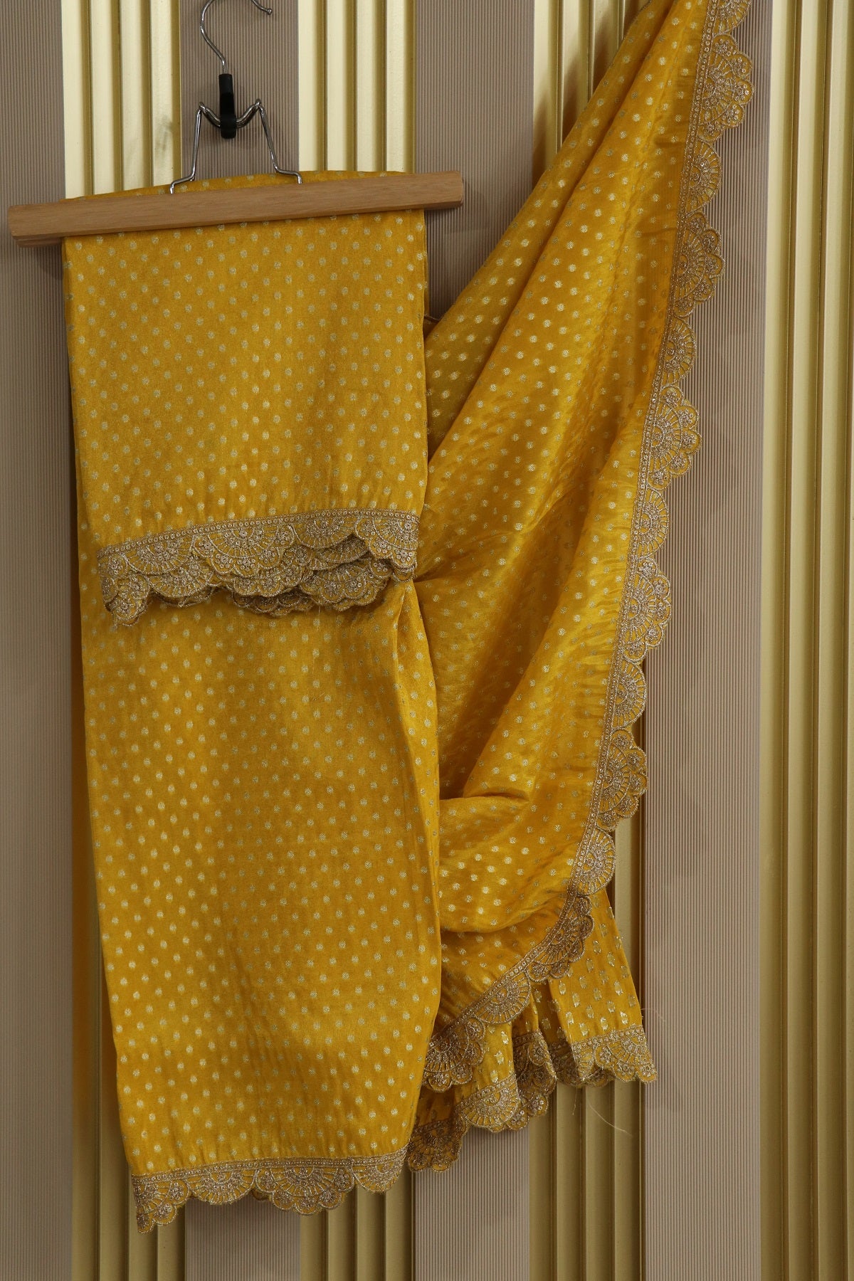 Polka Dota Woven Uppada Tissue Dupatta With Scallop Embroidery & Sequins