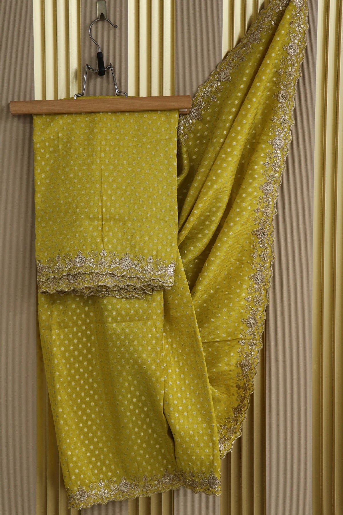 Polka Dota Woven Uppada Tissue Dupatta With Scallop Boder