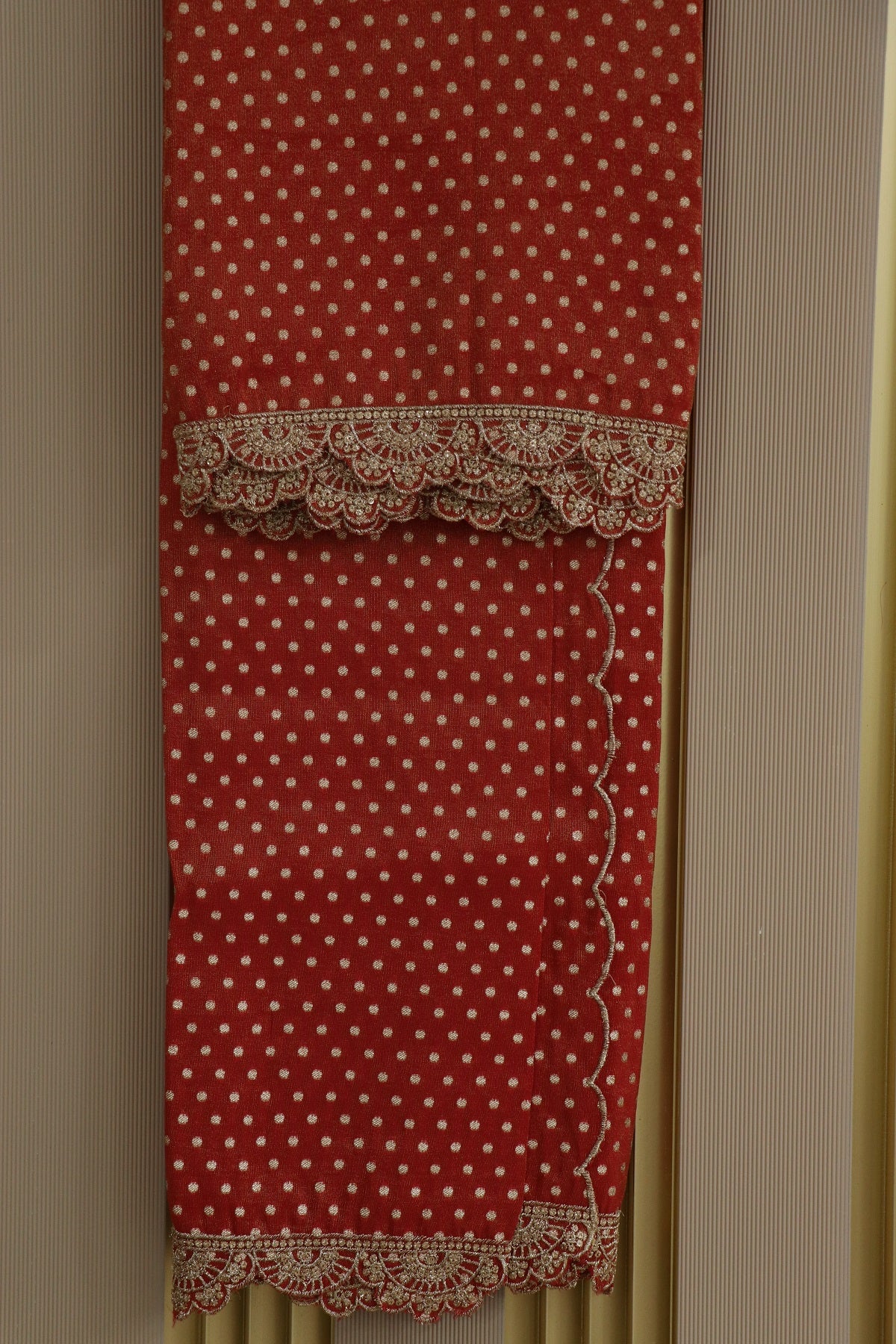 Polka Dota Woven Uppada Tissue Dupatta With Scallop Embroidery & Sequins